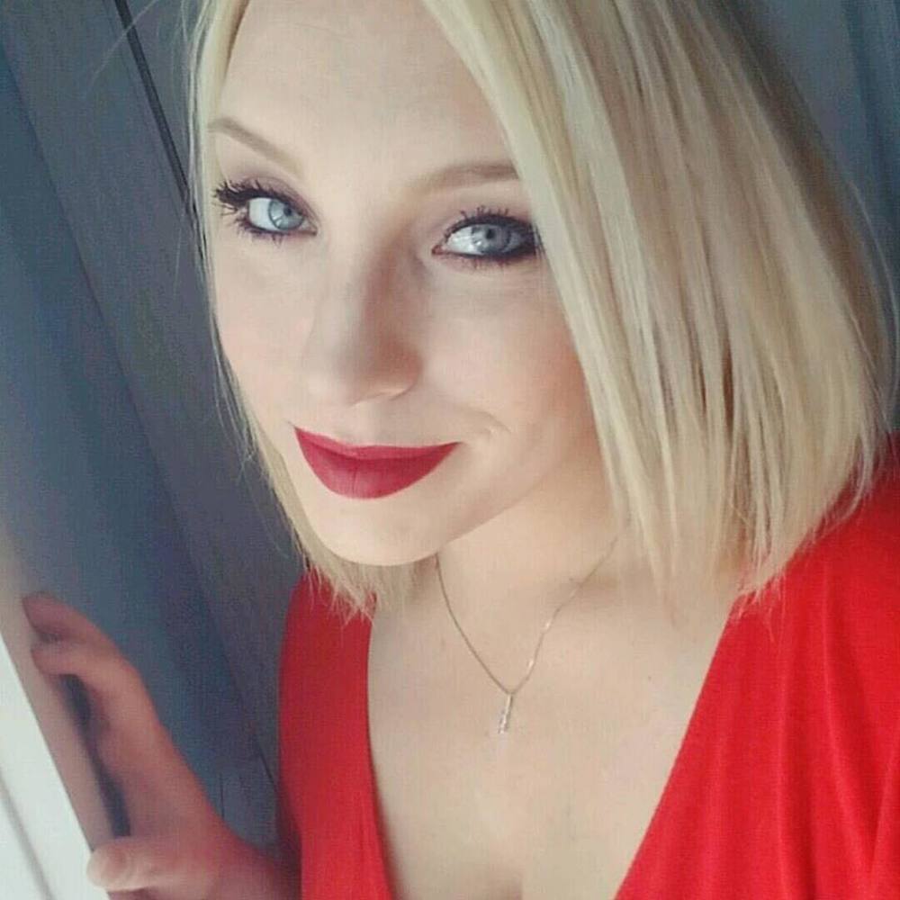 Meet your Posher, Kayla